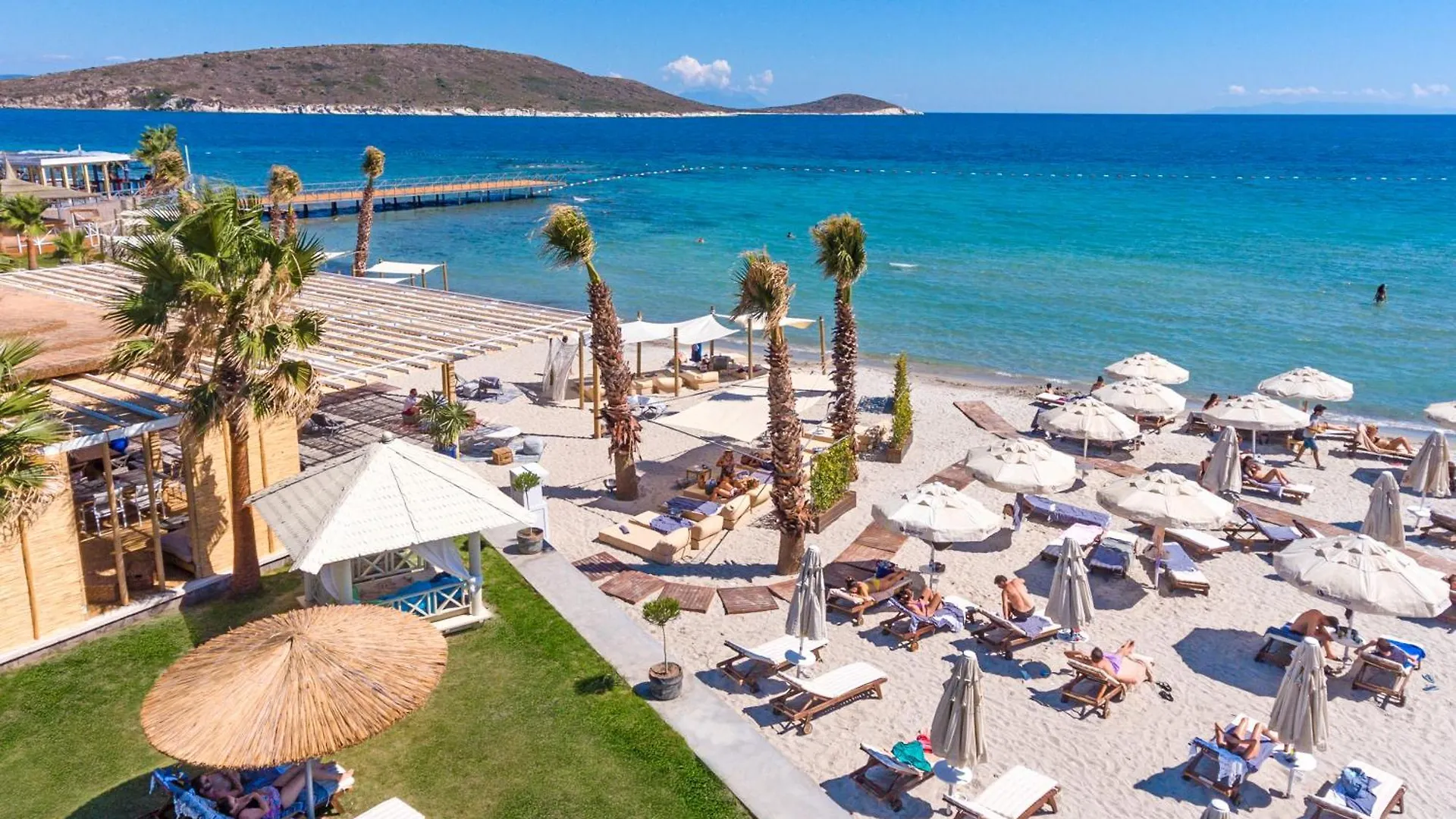 Alacati Beach Resort Hotel