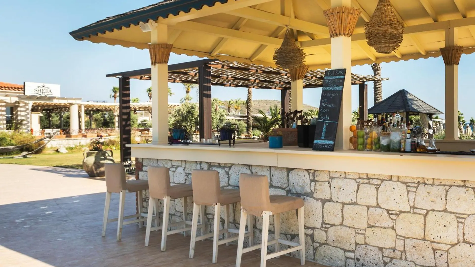 Alacati Beach Resort 0*,
