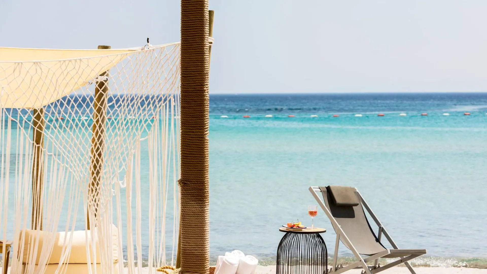 Alacati Beach Resort 0*,