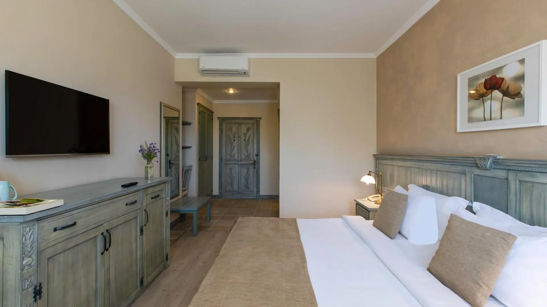 Alacati Beach Resort 0*,